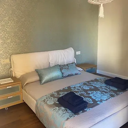 Residencia Las Torres Apartment *